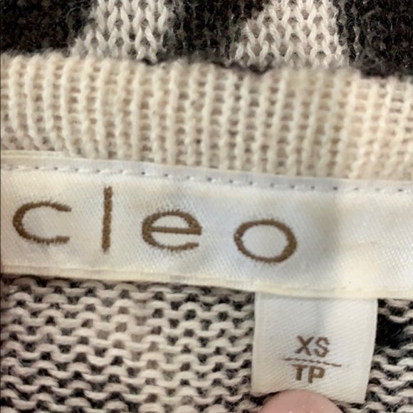 Cleo Sweater Size XS - Picture 4 of 5